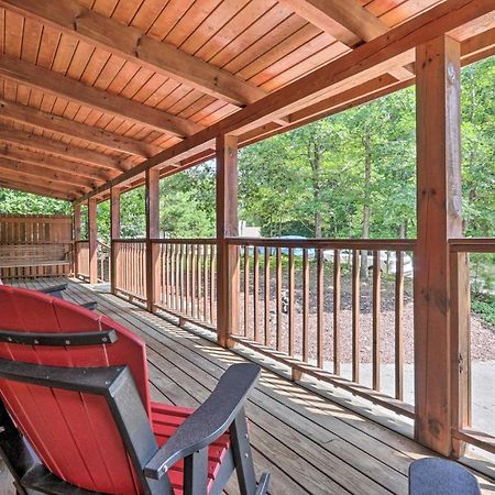 Cabin With Deck And Fireplace Less Than 3 Mi To Dollywood! พิเจนฟอร์จ ภายนอก รูปภาพ